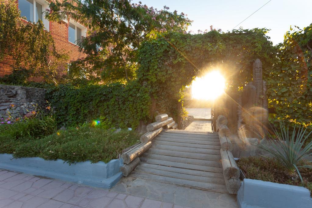 Rahat Hotel Ακτάου Εξωτερικό φωτογραφία